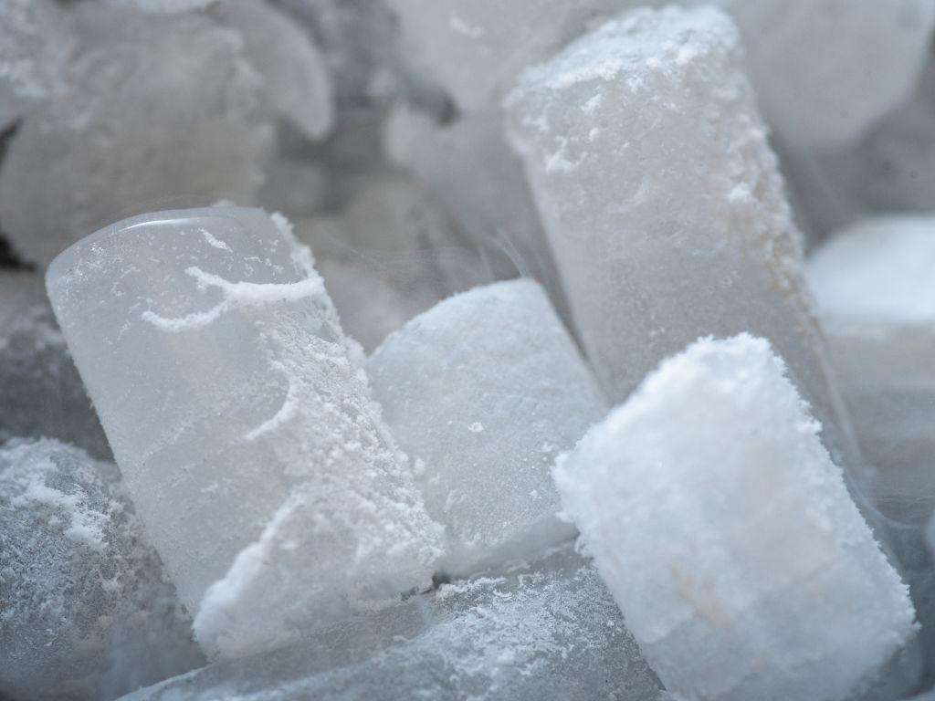 Mity o czyszczeniu suchym lodem - Rontech blog